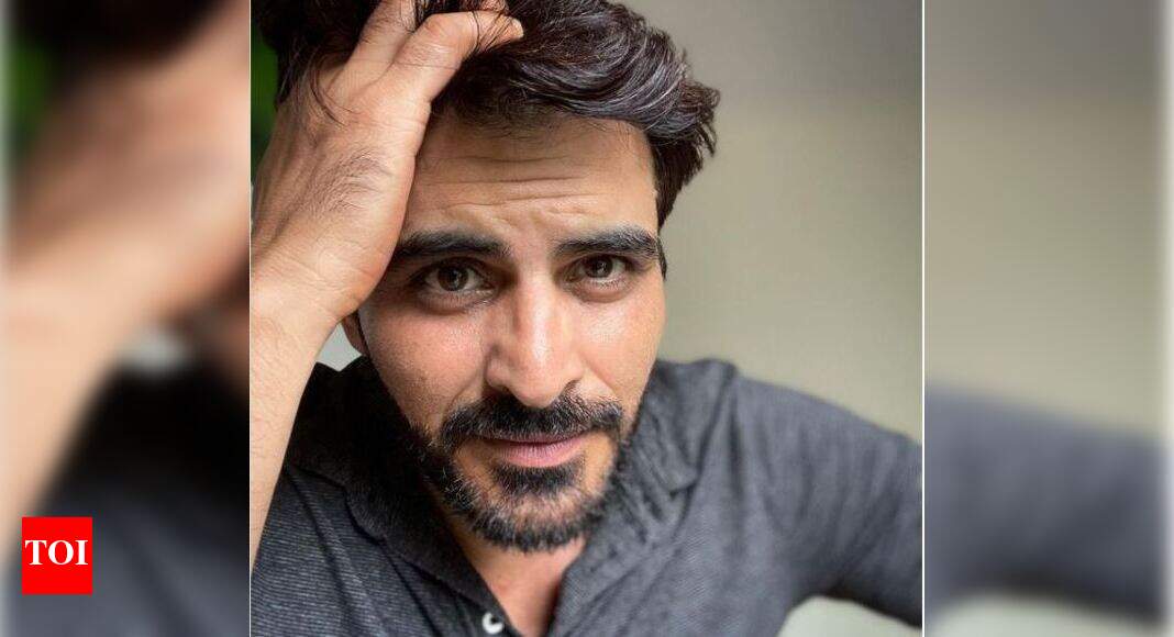 Actor Manav Kaul’s poetry collection to release in August - Times of India