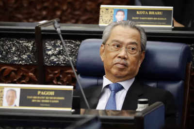 Malaysian PM urged to quit after rare royal rebuke