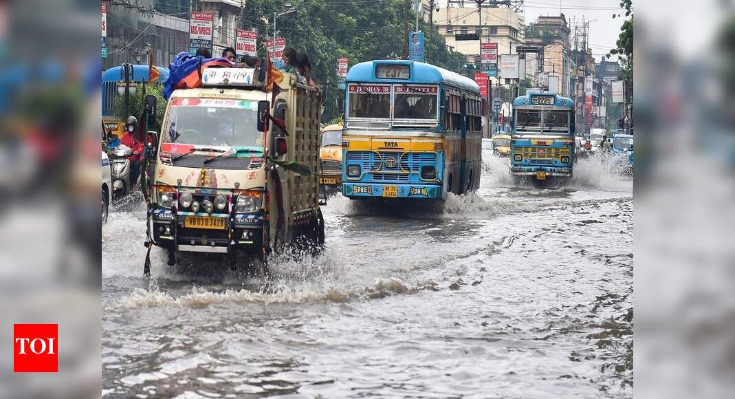 Rain in West Bengal Rain affects normal life in south West Bengal, heavy precipitation forecast