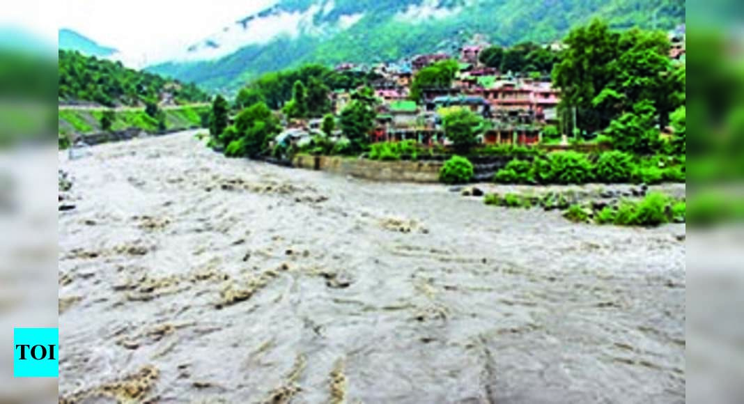 Floods In Himachal Pradesh: Flash Floods Delink Lahaul, Pilgrims ...