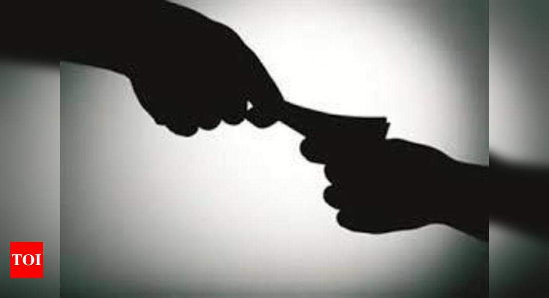 Navi Mum: Sr inspector, constable held in bribery case