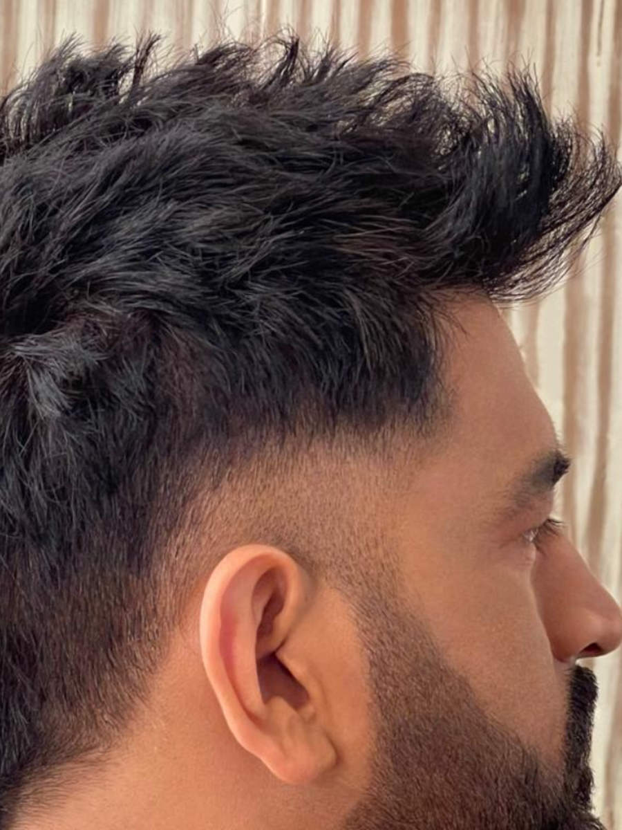 Dhoni's different hairstyles throughout the years reflected his different  moods and states of mind: Sapna Bhavnani | Off the field News - Times of  India