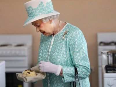 What do the British Royals eat in a day?