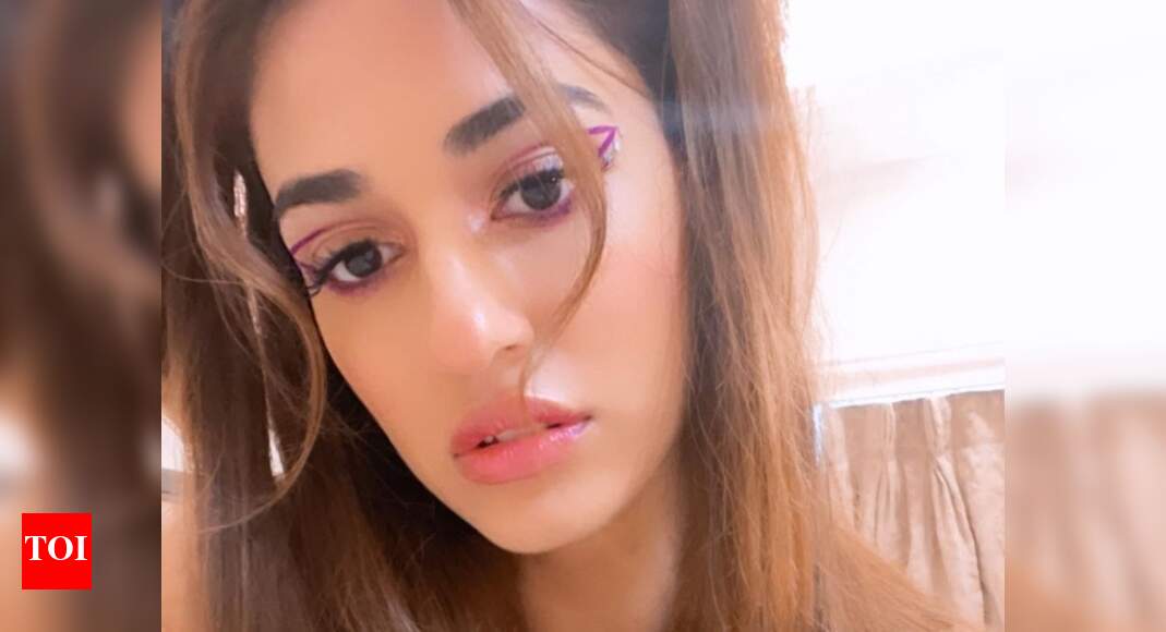 Disha Patani channels her inner E-Girl with graphic eyeliner and edgy hairstyle-see pic | Hindi Movie News - Times of India Disha Patani channels her inner E-Girl with graphic eyeliner and edgy hairstyle-see pic | Hindi Movie News - Times of India