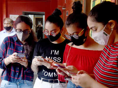 In Prayagraj region, girls outshines boys in class XII CBSE board