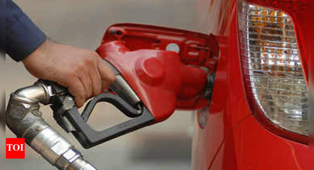 Fuel rates constant in Kolkata, but revision hope low