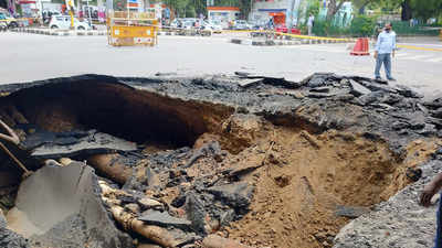 Portion of road caves in near Delhi's Hauz Khas, no injuries