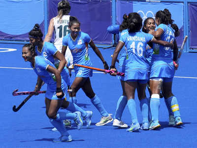 Indian women's hockey team reaches Olympic quarter-finals for the first time