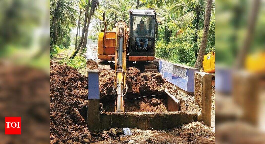 GSIDC starts excavation work on Orlim bundh | Goa News - Times of India