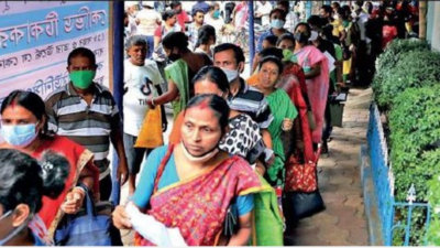 Recipients from districts flood vaccination mega centres across Kolkata