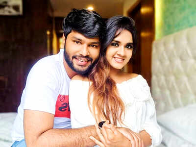 Sahana Sheddy announces her wedding with Abhishek; says, "Doctor weds Actor; finally I'm hitched"