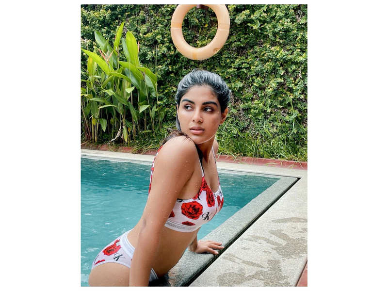 Samyuktha Menon proves that she is a complete water babe as she dons a  floral bikini | Malayalam Movie News - Times of India