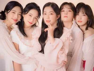 Red Velvet celebrates its 7th debut anniversary with a special live session