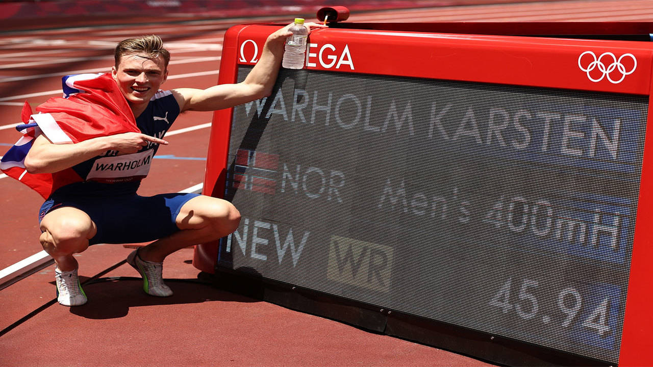 Norske Karsten Warholm vinner OL-gull på 400m hekk for menn, setter ny verdensrekord |  Nyheter fra de olympiske leker i Tokyo