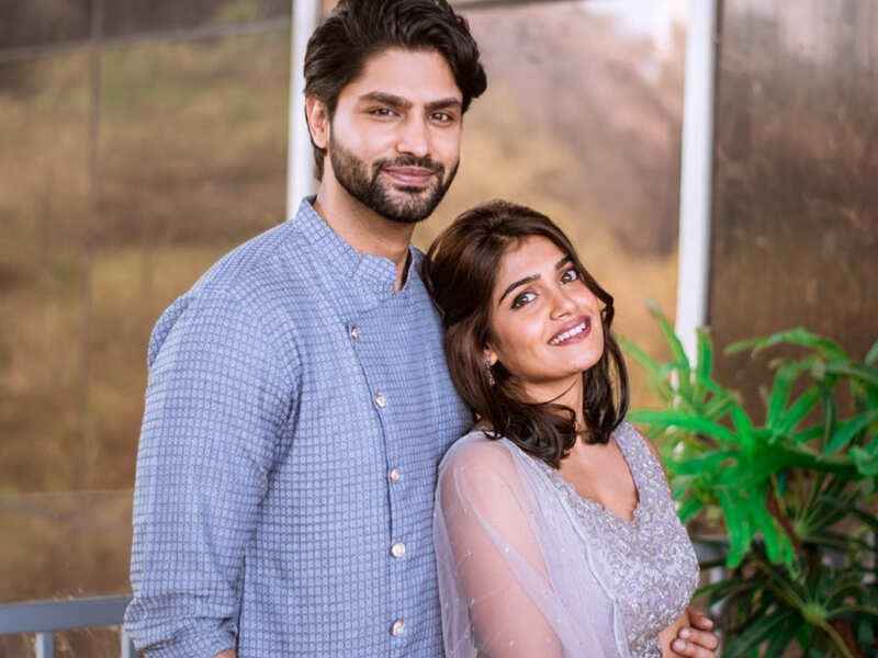 Isha Keskar and Rishi Saxena celebrate 4 years of togetherness; the ...