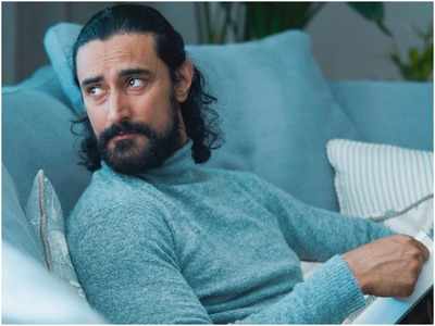 Kunal Kapoor to make his directorial debut with a short film