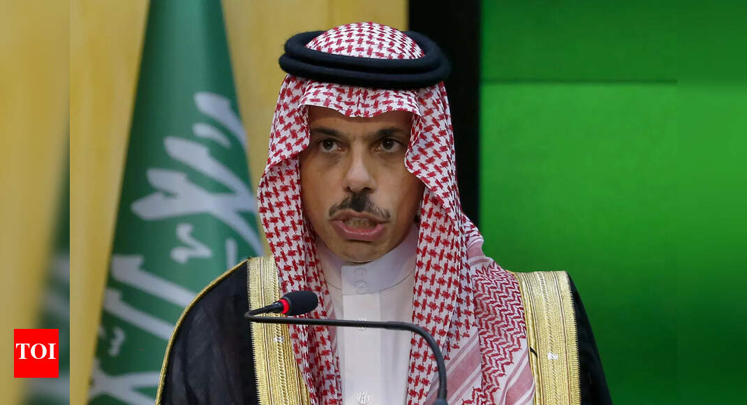 Saudi Arabia to back Iran nuclear deal if Tehran never gets nuclear ...