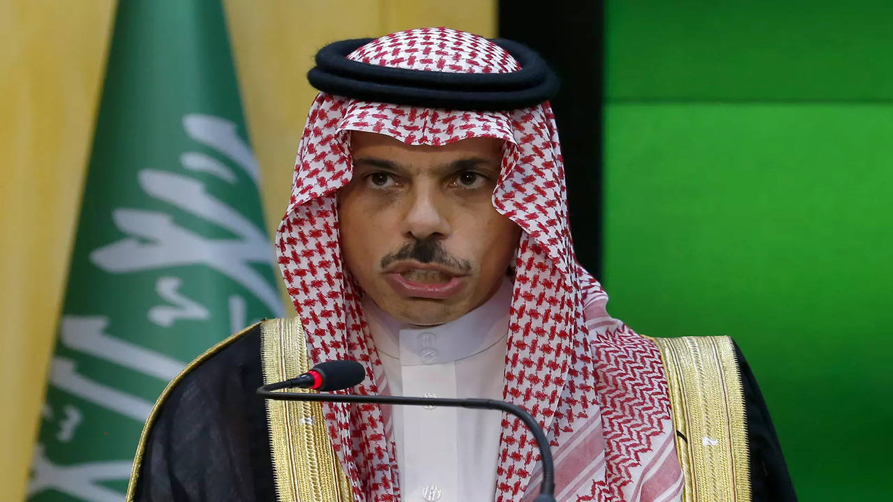 Saudi Arabia to back Iran nuclear deal if Tehran never gets nuclear weapons: Saudi Foreign Minister – Times of India