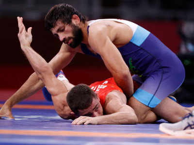 Tokyo Olympics 2020: Ravi Dahiya, Deepak Punia storm into wrestling  semifinals | Tokyo Olympics News - Times of India
