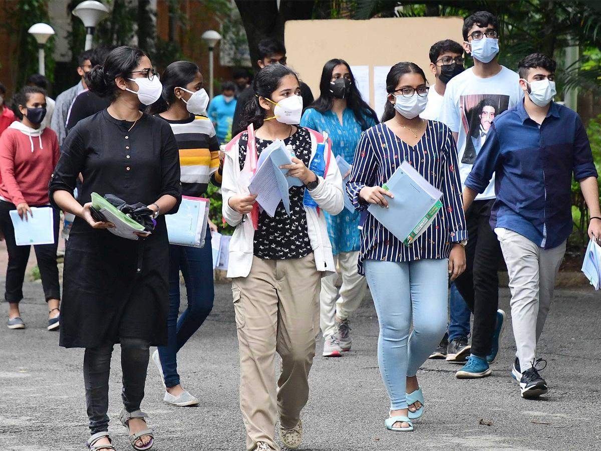 Social Distancing Goes For A Toss At Panjab University Entrance Examination Chandigarh News Times Of India