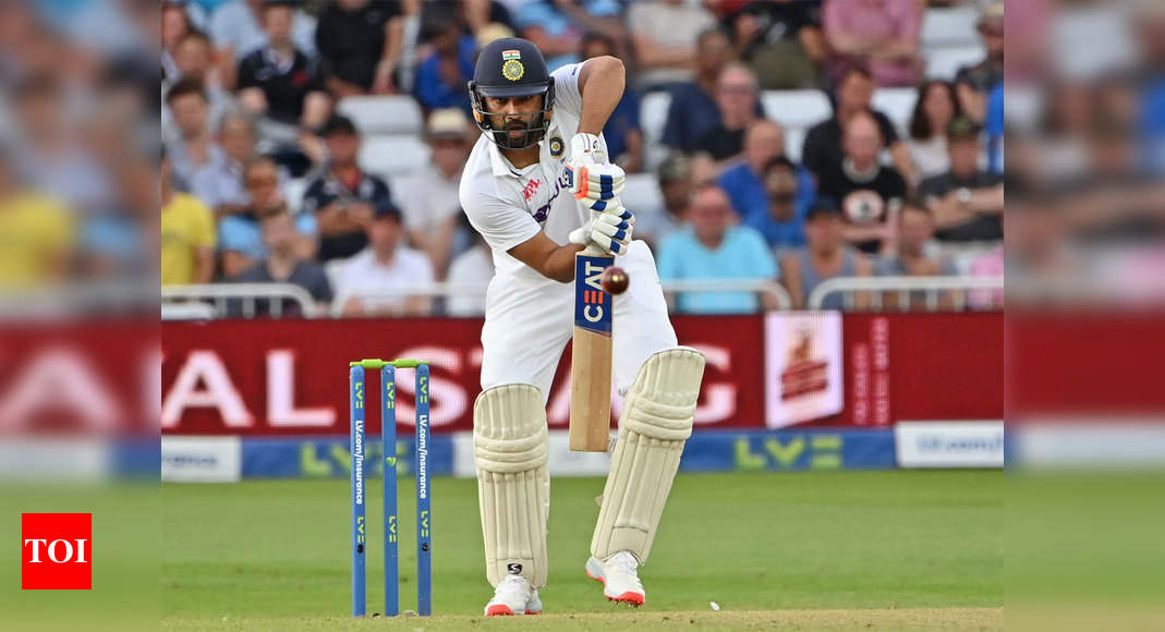 IND vs ENG Live: India get Crawley with the help of review