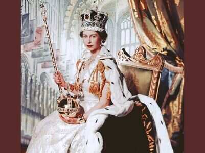 19-year-old student creates Queen Elizabeth II's Platinum Jubilee Emblem!