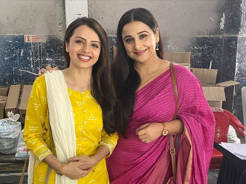 Shrenu Parikh experiences fan moment with Vidya Balan during an ad shoot; shares, 'Her warmth and serene nature just stole my whole heart'