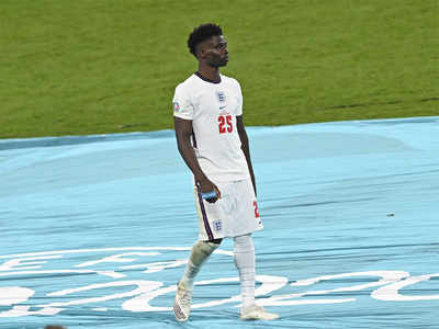 Saka given 'wall of support' after Euro penalty abuse