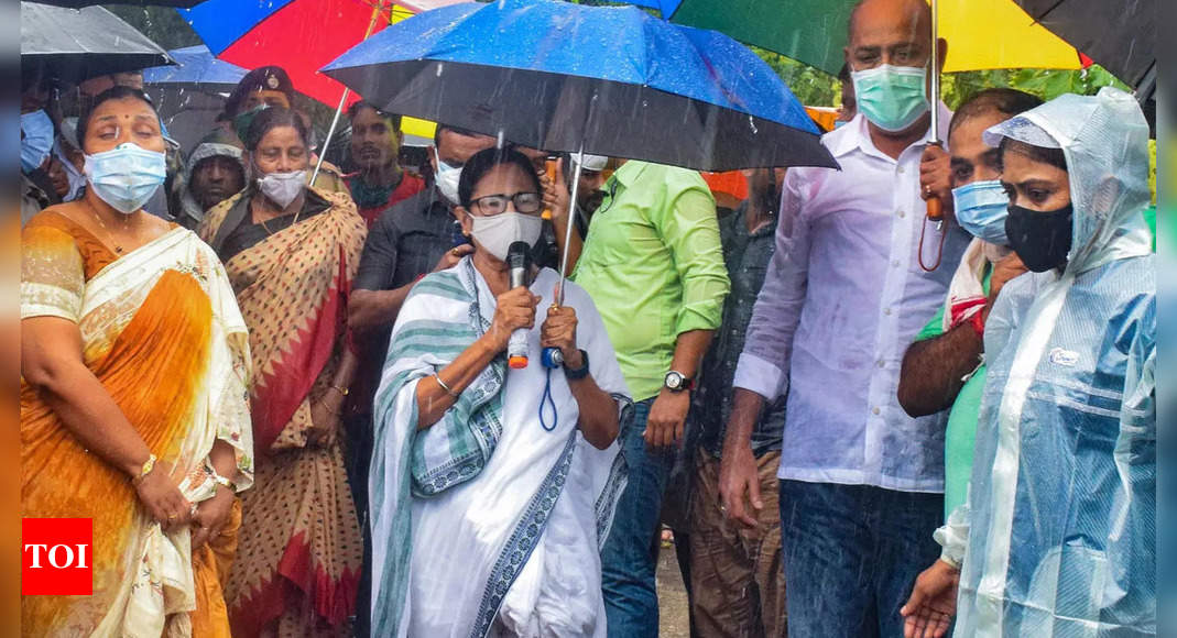 Amid rain, Mamata takes the road to visit flood-hit areas