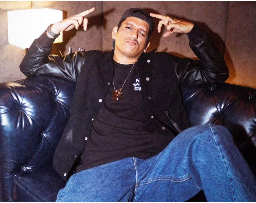 
Why Gully Boy actor Vijay Varma doesn’t believe in making multiple friends in Bollywood?
