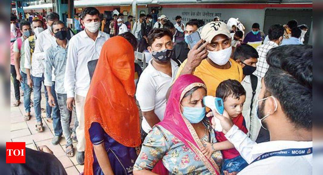 Maha reports 6.6k Covid cases, Mumbai 327 in 24 hrs