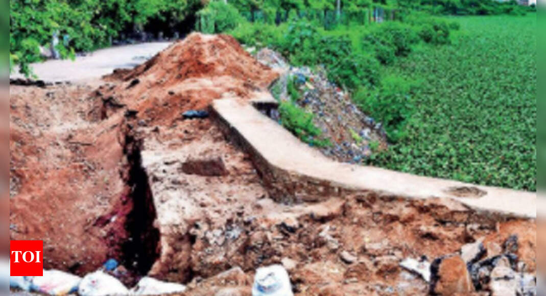 Hyderabad: Golconda Fort’s moat wall damaged again