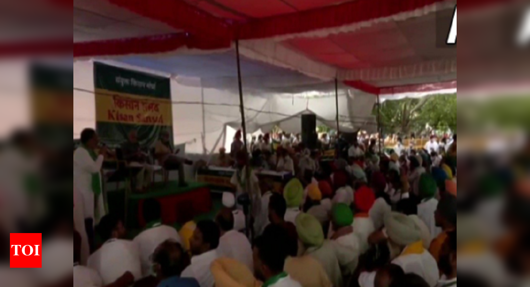 Live: Oppn leaders join farmers protest at Jantar Mantar