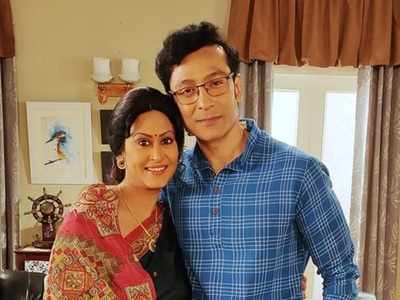 ‘Sreemoyee’ crosses 700 episodes; Actor Tota Roy Choudhury gets nostalgic