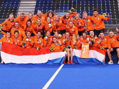Netherlands win gold in Olympic women's hockey with 3-1 victory