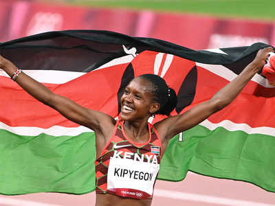 Tokyo Olympics: Kenya's Faith Kipyegon retains women's 1500m alt