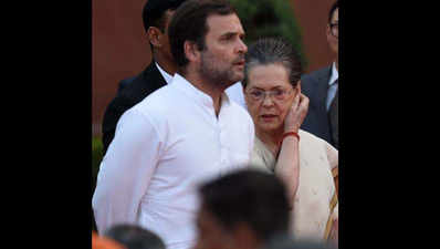 On Congress foundation day, Sonia Gandhi and Rahul Gandhi to attend rally in Mumbai