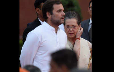 On Congress foundation day, Sonia Gandhi and Rahul Gandhi to attend rally in Mumbai