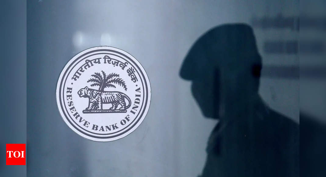 RBI sees inflation rising, but holds rates to push growth