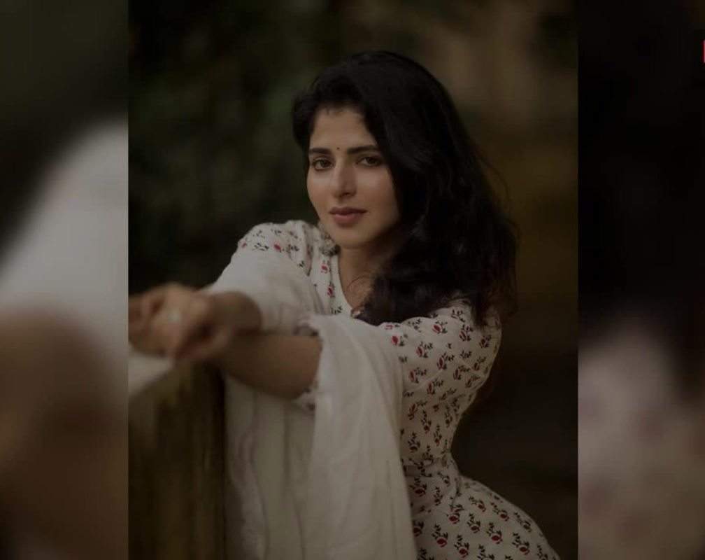 
Iswarya Menon introduces wonder woman who feeds 80 stray dogs everyday
