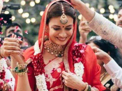 Dia Mirza shares an unseen wedding picture