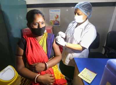 Pregnant women avoiding Covid vaccine due to fever fear: Doctors