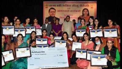Vandana Katariya among 23 women achievers given Tilu Rauteli awards
