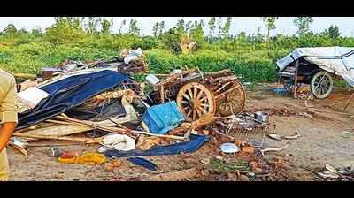 Eight killed as truck rams into huts in Amreli