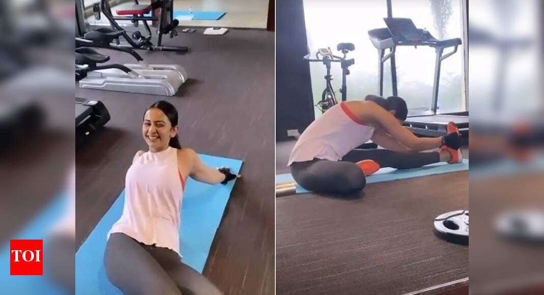 'Doctor G': Rakul Preet Singh takes her entire team for a workout ...