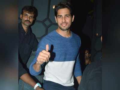 'Shershaah' Premiere in Delhi: Army loves the film; Sidharth Malhotra uncorks champagne at home - Exclusive!