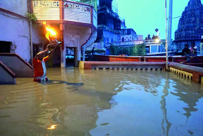 PM Narendra Modi dials DM, seeks details of flood-related work in Kashi