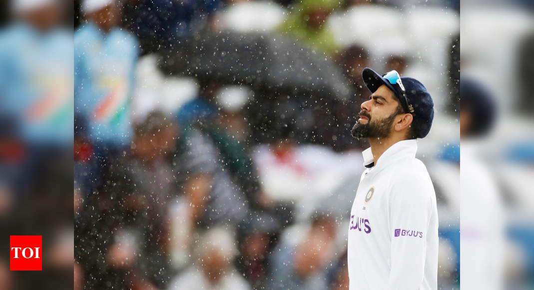 Need to perform in tough conditions as a batting unit: Virat Kohli