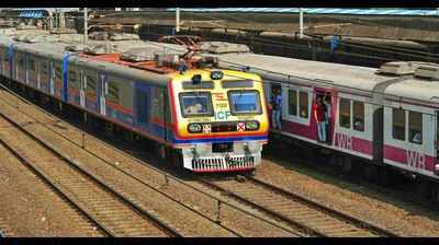 Universal Travel Pass service launched for Mumbai local train commuters