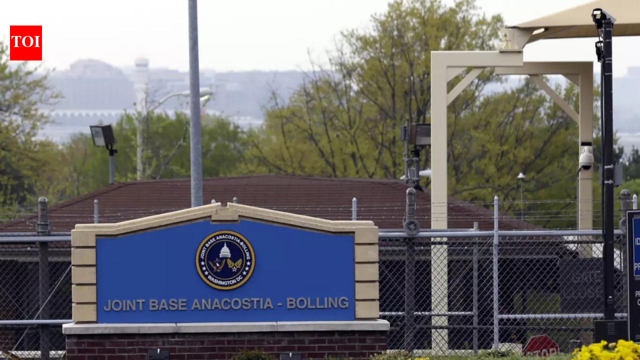 Washington military base briefly locked down amid report of gunman ...